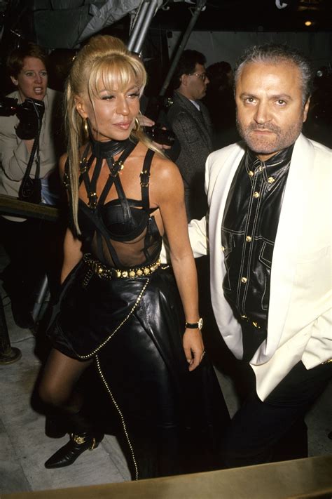 donatella e gianni versace 100 vogue|donatella versace 1970s.